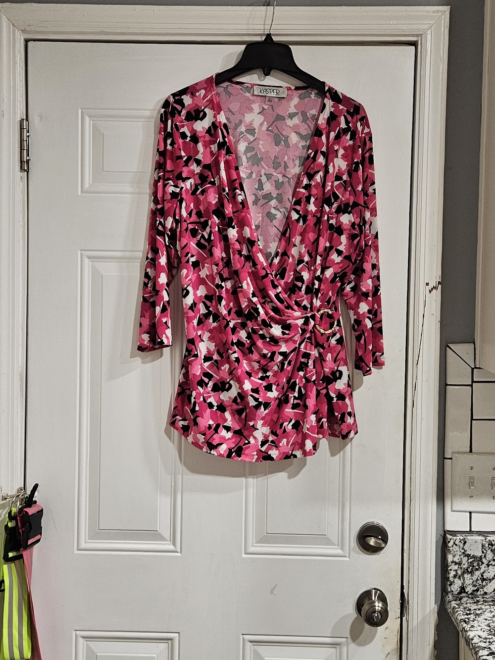 Kasper Pink Abstract Wrap-Style Women's Top